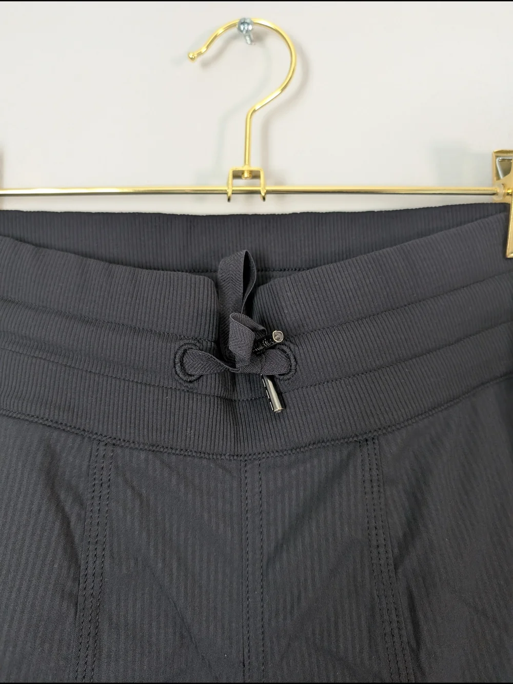 Lululemon Black Cropped Drawstring Active Pants